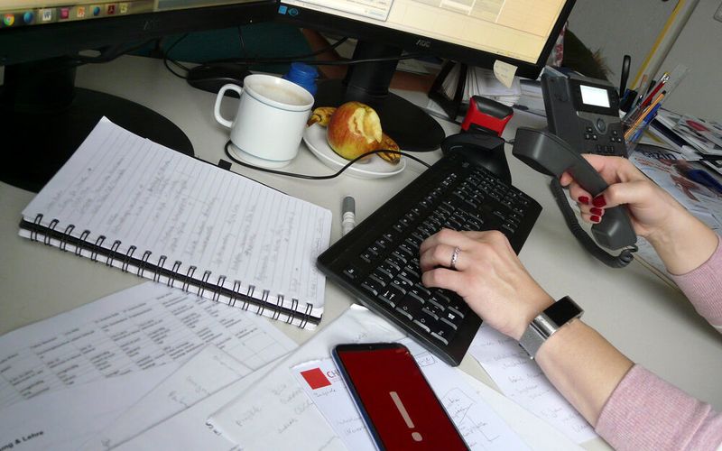 Die geräteunabhängige und selbstlernende Cello-App soll personalisiert in Stresssituationen warnen und Angebote zur Stressreduktion unterbreiten. (Uta von der Gönna/UKJ)