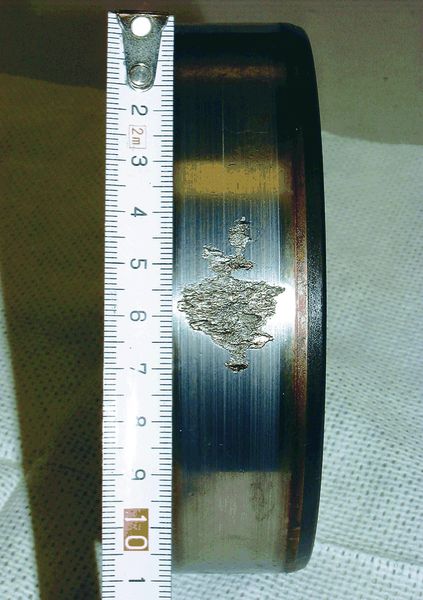 Mithilfe von kommunikationsfähigen Pumpen lassen sich Schäden, wie hier Lagerschaden, frühzeitig erkennen. (Archiv: Vogel Business Media)