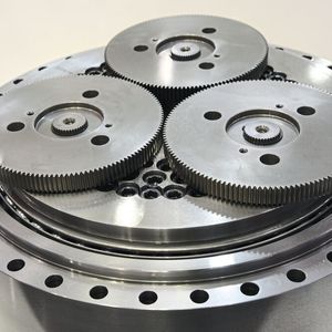 Speziell für das Handling besonders großer Traglasten hat Nabtesco das RV-2800N entwickelt.