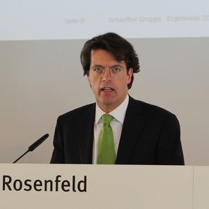 „Die beiden Sparten Automotive und Industrie haben sich im Geschäftsjahr 2013 sehr unterschiedlich entwickelt“, so der Vorstandsvorsitzende der Schaeffler AG, Klaus Rosenfeld, vor der Presse.