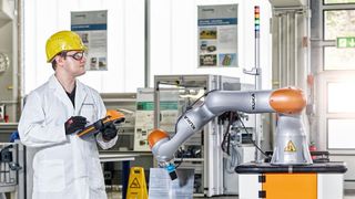Auf der Control 2022 zeigen die Fraunhofer-Institute unter anderem das Prüfverfahren 3MA II für Randschichten. Das Verfahren sei vollständig automatisierbar und könne in den Fertigungsprozess integriert werden. (© Uwe Bellhäuser)