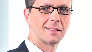 Dr. Guido Beckmann, ETG-Experte für funktionale Sicherheit: "Das FSoE Conformance Test Tool bietet die Möglichkeit, die FSoE-Protokollfunktionalität automatisch und vollständig zu überprüfen und somit den Nachweis der spezifikationskonformen Implementierung zu liefern. Das Tool hilft, Fehler beim Implementieren frühzeitig zu erkennen und muss zudem für die Freigabe des Geräts obligatorisch durchgeführt und natürlich bestanden werden." (ETG)