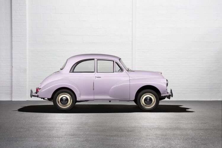 Ein Morris Minor, stolze 15 Jahre von 1956 an produziert. Er war das erste britische Fahrzeug, von dem mehr als eine Million Stück gebaut wurden. (Foto: BMW Group)