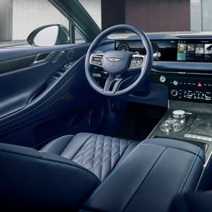 Aus bisher zwei Displayzonen ist nun ein XL-Display geworden.(Bild:  Genesis)