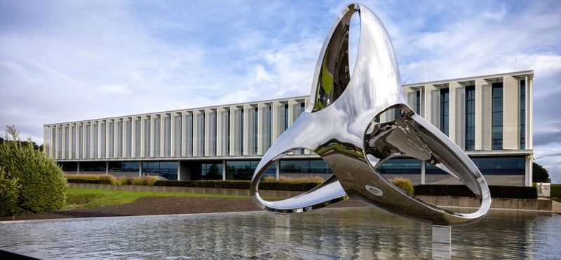 Wittenstein wird 75: Es begann mit Apfelentkernmaschinen und Nähmaschinen, heute steht das Unternehmen für mechatronische Antriebstechnik.(Bild:  Wittenstein)