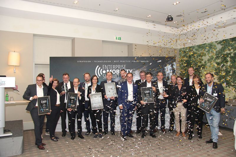 Strahlende Gewinner und Nominierte des diesjährigen ENTERPRISE MOBILITY Award. (Bild: Vogel IT-Akademie)