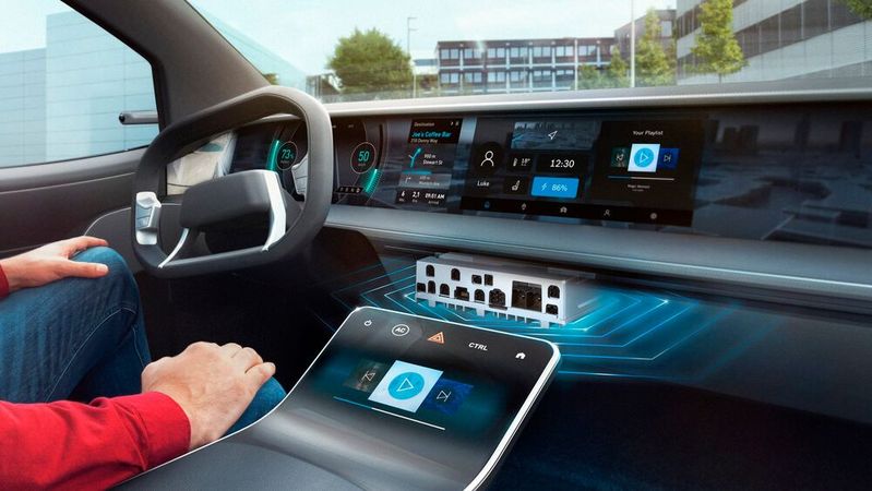 Das Zeitalter der KI steht laut dem aktuellen Bosch Tech Compass bevor. Auch Bosch arbeitet daran: Auf der CES hat Bosch das KI-basierte Cockpit vorgestellt, mit dem man sich richtig unterhalten kann.(Bild:  Bosch)