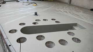 Die Fundamente für die neuen Maschinen wurden kundenseitig vorbereitet, um später die Maschinen schlüsselfertig in Betrieb zu nehmen. (Bild: Wemco, Isabell Krüger)