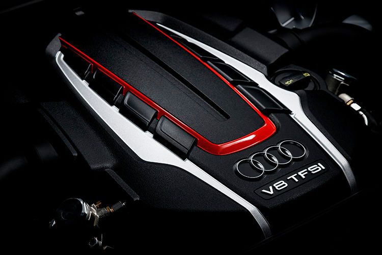 Der V8-Benziner hat fast vier Liter Hubraum, Bi-Turbo und Direkteinspritzung. (Foto: Hersteller)
