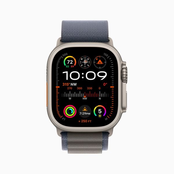 Bei der Apple Watch Ultra 2 liegt die Akkulaufzeit jetzt bei 72 Stunden. (Bild: Apple)