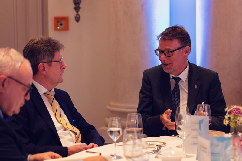 CIO Dr. Hartmut Schubert mit Staatssekretär Klaus Vitt. (Offenblen.de)