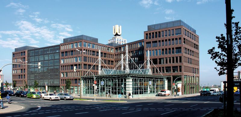 ahd Niederlassung in Dortmund. Die ahd hellweg data (ahd) ist ein Service-Provider und IT-Systemintegrator und bietet Beratung und Software-Entwicklung vorwiegend für mittelständische Unternehmen. (NetApp)