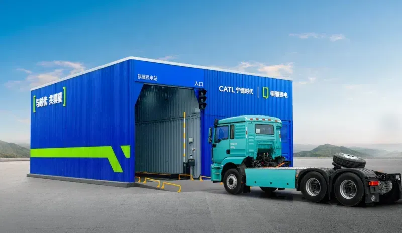 CATL offers battery swapping stations for heavy e-trucks.(Source:  CATL)