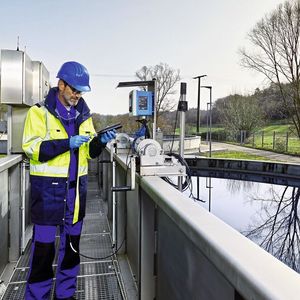 Die Memosens-2.0-Sensoren sind mit hochintegrierten Elektronikbausteinen ausgestattet und können daher unter Laborbedingungen kalibriert und eingestellt werden.