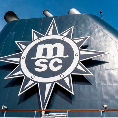 Die Großreederei MSC respektive ihr Patron Gianluigi Aponte spechtet schon länger darauf, bei Hapag-Lloyd den Fuß in die Tür zu kriegen. Bisher hat es nicht geklappt. Doch es rumort wohl in den Reihen der Ankeraktionäre ... (Bild: MSC)