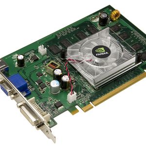 Die Geforce 8500 GT ist ebenfalls für die Dekodierung von HD-Filmen optimiert und besitzt einen DVI-Ausgang.