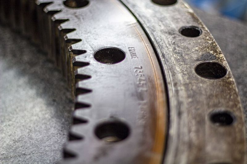 Rückverfolgbar: Bei einer Revision werden Daten und Informationen auf den instand gesetzten und erneuerten Komponenten der Wälzlager angegeben.  (Bild: Franke)