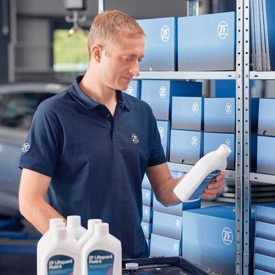 ZF Aftermarket empfiehlt regelmäßige Ölwechsel für Automatgetriebe. (Bild: ZF)