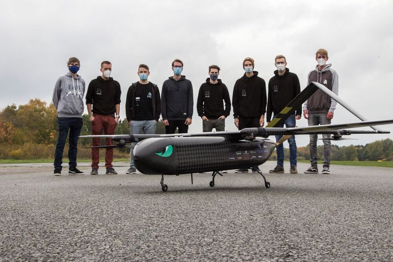 Night Fury kann nicht nur senkrecht starten und landen, sondern zusätzlich auch autonom fliegen. (Friedrich-Alexander-Universität Erlangen-Nürnberg)