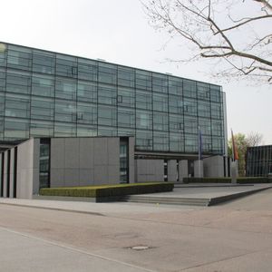 Trumpf in Ditzingen war der Gastgeber zur Vorpressekonferenz im Rahmen der LASYS 2014...Hier das Gebäude "des Geschehens".