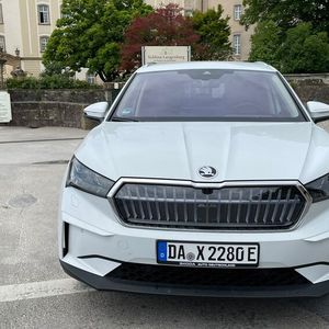 2024 wurde vom Enyaq bereits ein Facelift aufgelegt, das allerdings optisch nur punktuell Veränderungen brachte.(Bild:  Grimm – VCG)