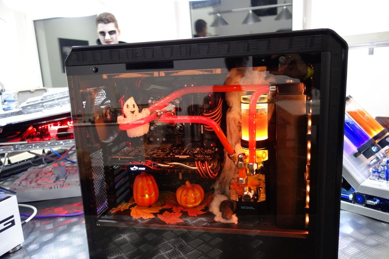 Halloween macht auch vom Innenleben eines PC nicht halt! (Bild: IT-BUSINESS)