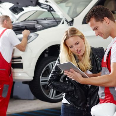 Kundentreue belohnen lohnt sich. Doch längst nicht alle Kfz-Betriebe nutzen die Möglichkeiten.  (Bild: © Karin & Uwe Annas - stock.adobe.com)