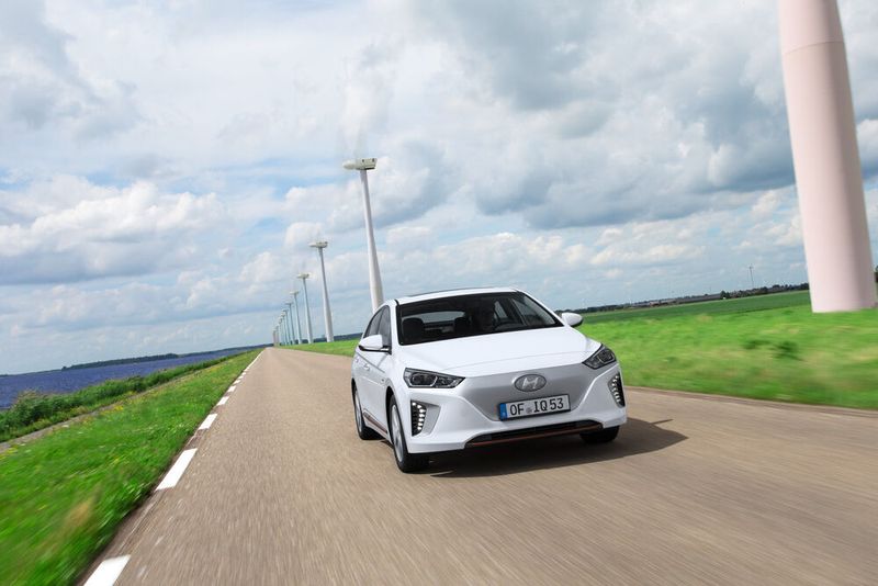 Der Hyundai Ioniq ist seit Anfang 2017 als reines Elektroauto erhältlich. (Hyundai)