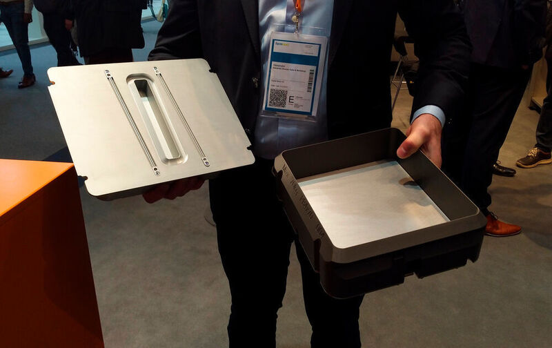 Für seine Metall-Binder-Jetting-Drucker hat Digital Metal unter anderem eine neue Printbox-Größe und eine Printbox für die Materialentwicklung vorgestellt.  (S. Käfer / VCG)