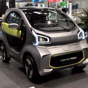 In Italiens Städten ist der XEV Yoyo schon recht häufig zu sehen. Jetzt gibt es eine neue Version.(Bild:  Wehner – VCG)