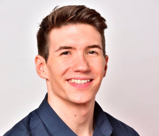 Markus Kessler ist Head of Data Science bei der Axeed AG in Zürich (Schweiz). Er erläutert in seinem Beitrag, was man über das Hype-Thema künstliche Intelligenz wissen sollte, damit keine falschen Vorstellungen die Oberhand gewinnen oder es Enttäuschungen gibt.(Bild:  Axeed)