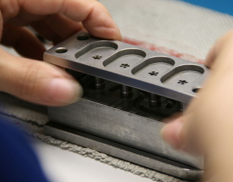 Bei der Herstellung ist höchste Präzision gefordert. (Bild: Escha)