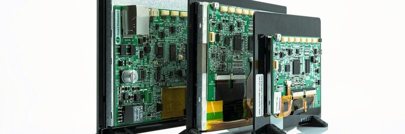 Mit Smart Embedded Displays deckt DMB Technics einen grossen Teil der Anforderungen an aktuelle HMI ab und stellt die Rechenleistung dort zur Verfügung, wo sie gebraucht wird. Mit Smart Embedded Displays deckt DMB Technics einen grossen Teil der Anforderungen an aktuelle HMI ab und stellt die Rechenleistung dort zur Verfügung, wo sie gebraucht wird.
