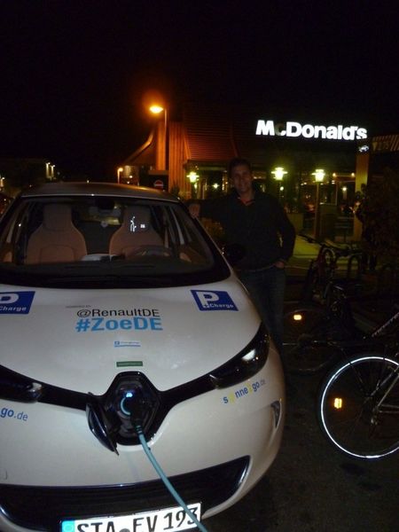 Rein elektrisch unterwegs: Werner Hillebrand-Hansen fuhr 1375 km in 2 Tagen von München nach Barcelona mit dem Renault ZOE (Bild: eRUDA.de)