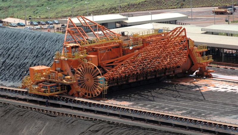 Fig. 14: ...a drum reclaimer. (Picture: Takraf)