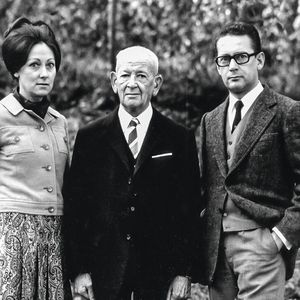 Andreas Stihl (Mitte) mit seinen Kindern Eva und Hans Peter Stihl Mitte der 1960er-Jahre. (Bild:  Stihl)