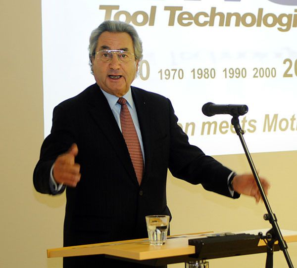 Arbeitgeberpräsident Dr. Dieter Hundt hielt die Festrede bei der EWS-Jubiläumsfeier. Bild: EWS (Archiv: Vogel Business Media)
