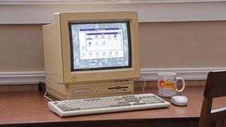 Compaq Presario:  Diese Reihe richtete sich ab dem Jahr 1993 an die Konsumenten daheim. Compaq veröffentlichte Desktops, Laptops und mehr für den Heimgebrauch. (Bild: frei lizenziert)