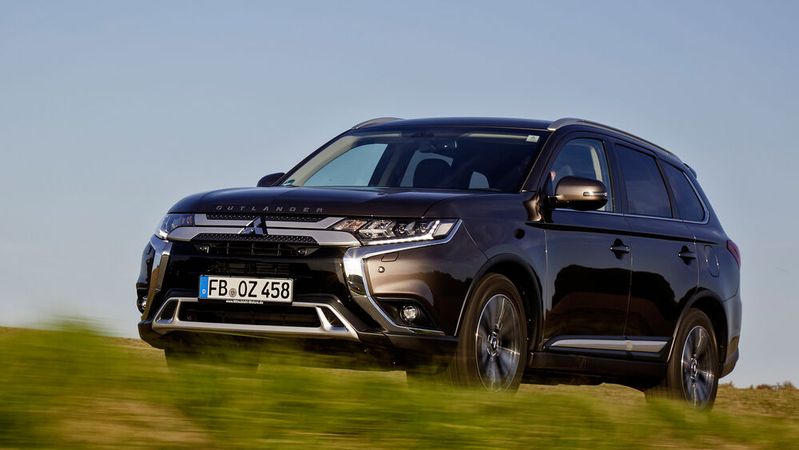 Knapp 1.200 Outlander in Deutschland müssen in die Werkstatt.