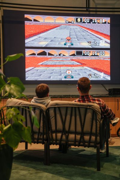 Natürlich darf die jährliche Mario-Kart-Rennfahrt nicht fehlen!  (Bild: Vogel IT-Medien GmbH)