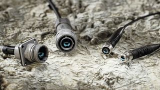 Fiber optic technology  for harsh  environments:  Thanks to sophisticated methods for beam expansion and focusing, fiber optics can also be used in harsh environmental conditions. (Image:Rosenberger)