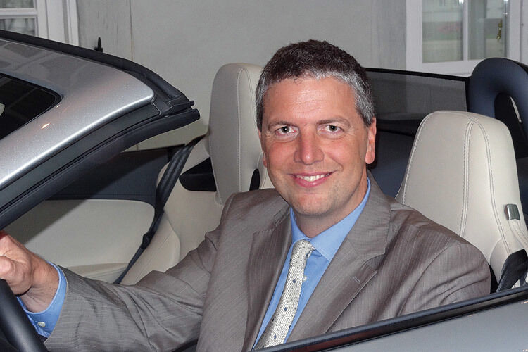 Darin ist er sich mit Peter Modelhart, Geschäftsführer von Jaguar Land Rover, einig. Auch er erwartet das Endspiel Deutschland gegen Brasilien, auch er sieht Brasilien vorn. (Foto: VBM-Archiv)