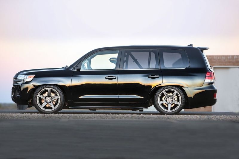 Toyotas Land Speed Cruiser feiert auf der SEMA sein Publikumsdebüt. (Toyota)