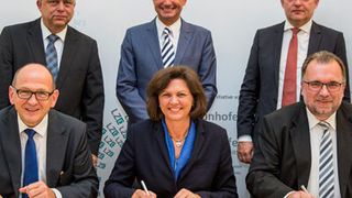 Fraunhofer, Universität und Unternehmen aus der Metropolregion Nürnberg bündeln Kompetenzen. Das Ziel ist es, die Metropolregion Nürnberg zum führenden Zentrum für Elektroniksysteme in Deutschland mit internationaler Strahlkraft auszubauen. (Foto: Marc Müller/Fraunhofer IIS/dedimag)