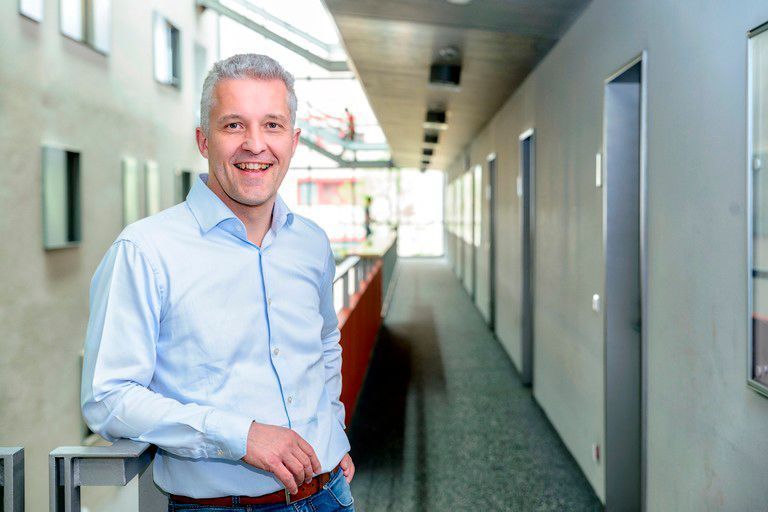 Prof. Dr. Matthias Geyer vom Institut für Angeborene Immunität der Universität Bonn. (© Johann Saba/UKB-Ukom)