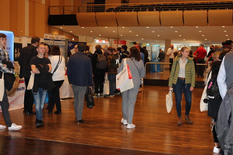    Impressionen der LAB-SUPPLY Münster 2022.    Mehr Infos zu den kommenden LAB-SUPPLY-Messen finden Sie auf www.lab-supply.info.  (LABORPRAXIS, Ottleben)