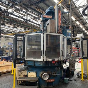 Auch diese Vertikal-Revolverdrehmaschine 9330/4 von Berthiez kann per Höchstgebot den Eigentümer wechseln.(Bild:  Surplex)