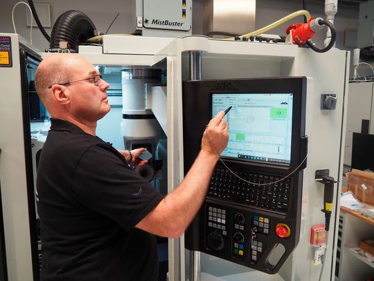 Über den Anca-Wheelwerver lassen sich alle Schleifscheibeninformationen, wie beispielsweise Durchmesser, Scheibenradius, Scheibenwinkel, Flanschmaß und weitere relevante Informationen ausgetauscht werden.(Bild:  Anca)