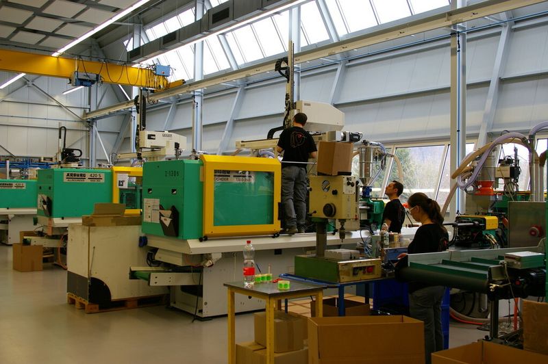 Plastechnik AG, le spécialiste de l'élaboration, conception et production de pièces en matière synthétique et plastique technique. (Image: MSM / JR Gonthier)