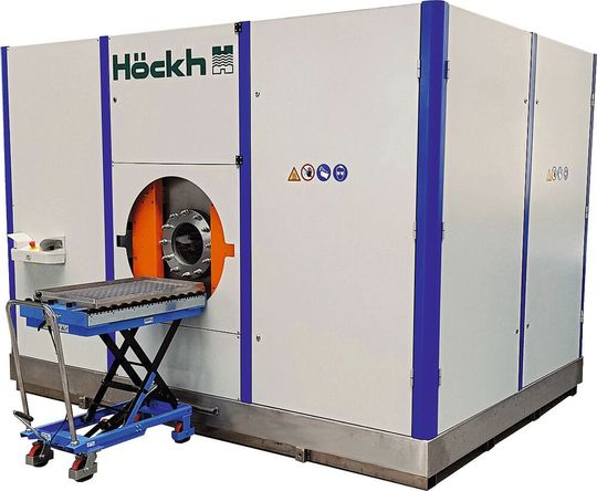 Mit den Multiclean Anlagen der Höckh Metall-Reinigungsanlagen GmbH bleibt die Teilereinigung trotz steigender Stromkosten wirtschaftlich. Mit den Multiclean Anlagen der Höckh Metall-Reinigungsanlagen GmbH bleibt die Teilereinigung trotz steigender Stromkosten wirtschaftlich.